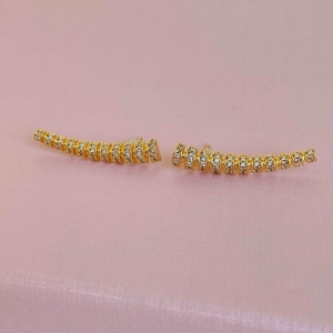 Brinco Earhook Zirconias Luxo Ouro