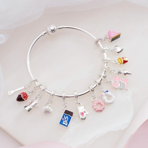 Berloque Bolo Arco-íris Prata Plush