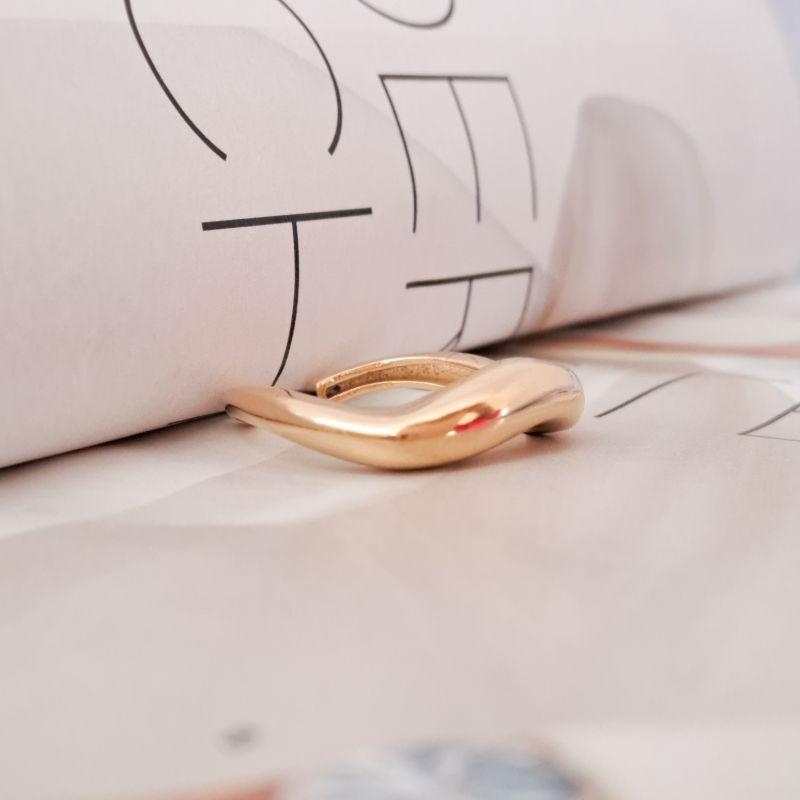 Anel Ondulado Ajustável Ouro