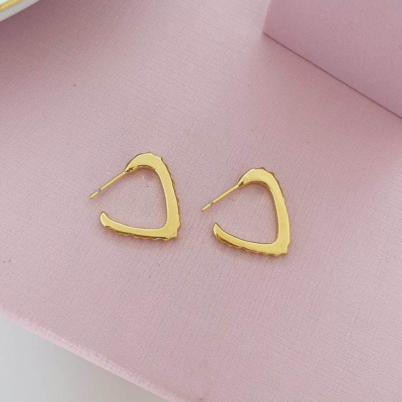 Brinco Argola V Zirconias Ouro