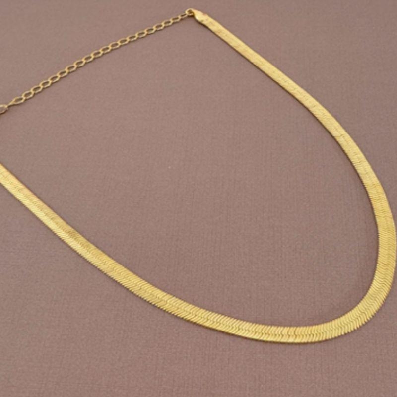 Colar Choker Fita Laminada Ouro