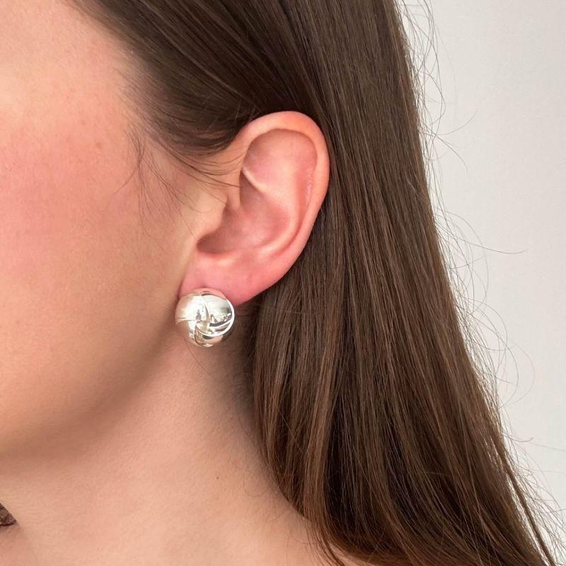 Brinco Botão de Flor Prata