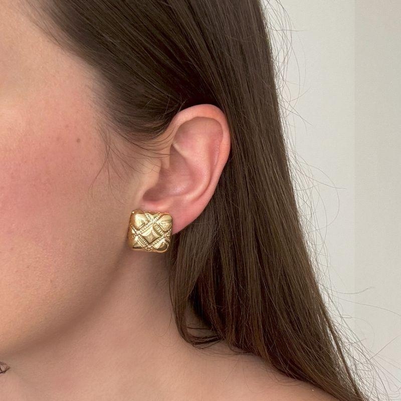 Brinco Quadrado Luxo Ouro
