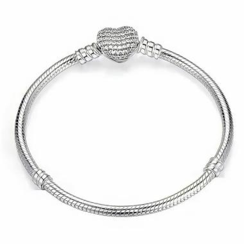 Pulseira de Berloques Coração Cravejado Prata - 20 cm