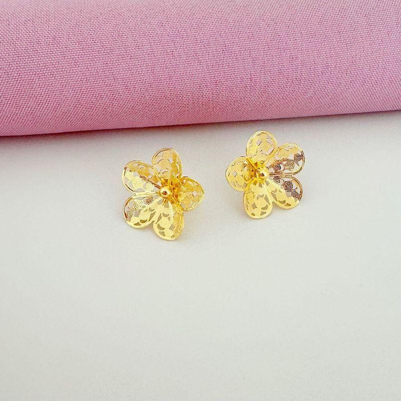 Brinco Botão de Flor Ouro