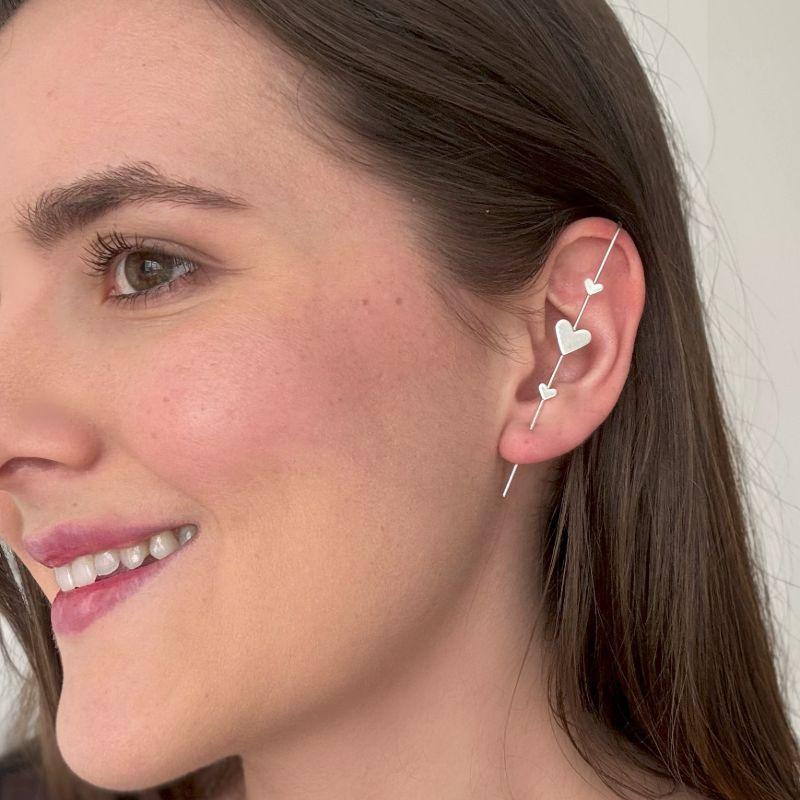 Brinco Ear Wrap Corações Prata