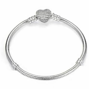 Pulseira de Berloques Coração Cravejado Prata - 19 cm