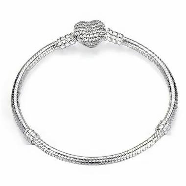Pulseira de Berloques Coração Cravejado Prata - 20 cm